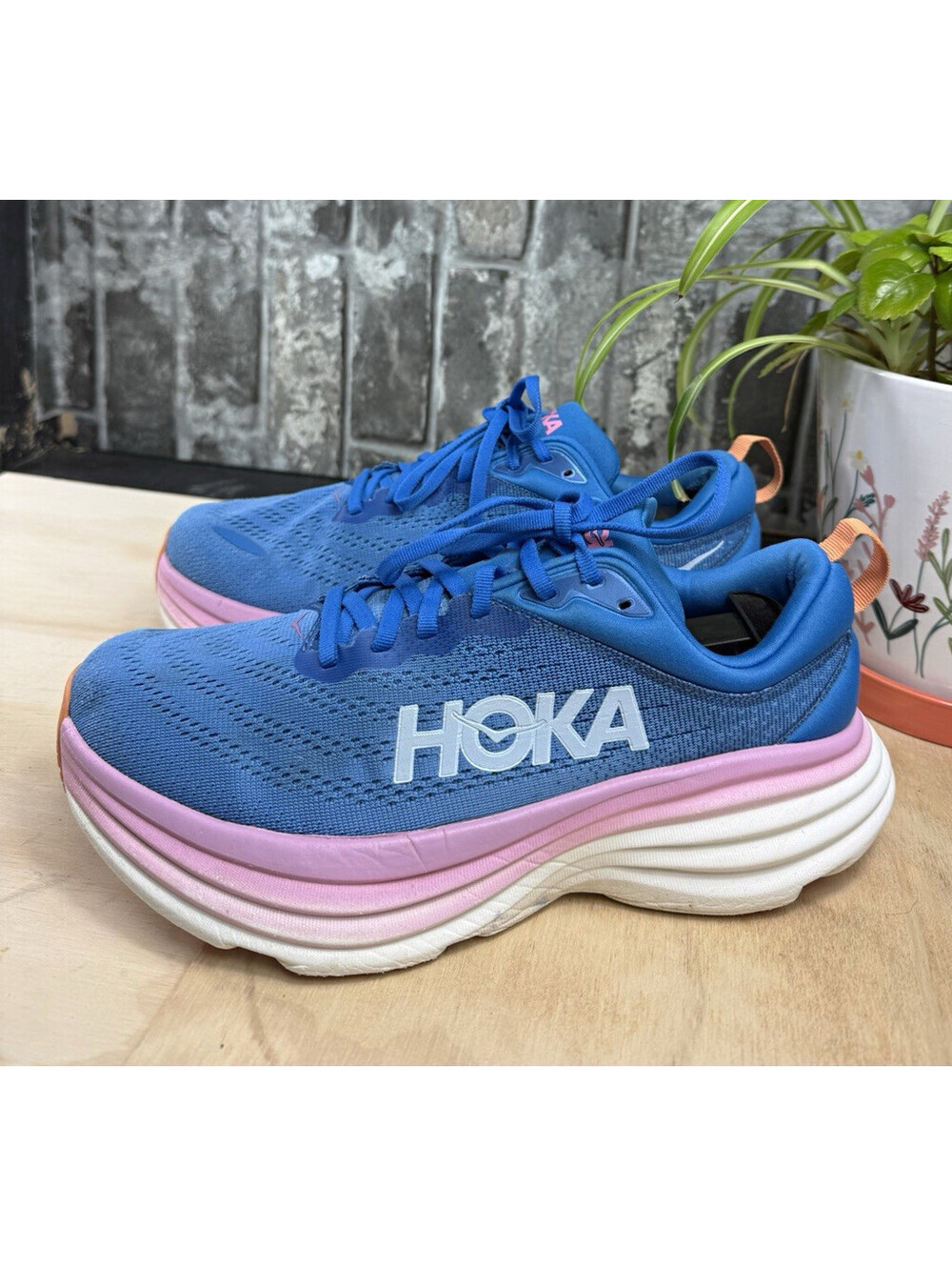 HOKA ONE ONE Bondi 8 Coastal Sky Women’s Wide Mesh Lace-Up Sneakers US 8